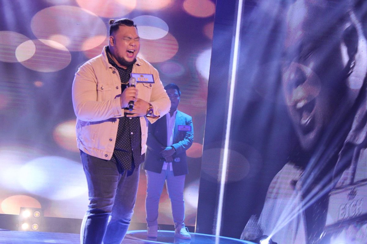 TNTABSCBN's tweet photo. 🎙️ Head to Head Battle na! Ang Quarterfinalist mula sa Meycauayan, Bulacan, EICH ABANDO, sa awiting “A THOUSAND YEARS!” #ShowtimeAwitAtAwrahan 💙💛

WATCH &amp; SUBSCRIBE NA DITO: 
https://t.co/BnUGgLfXd0 https://t.co/bHGCPg2YSq
