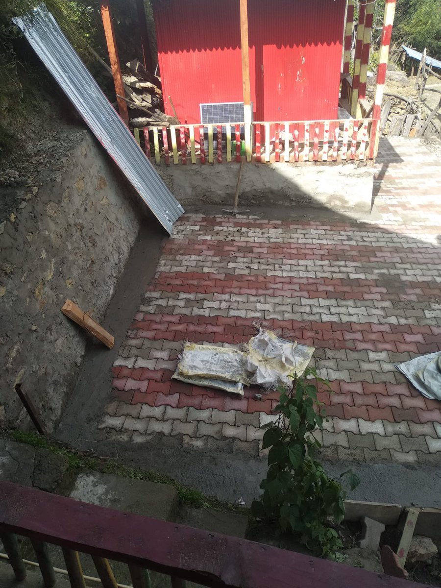 #OngoingWork
Tile Work/Grilling Mandir Upper Kulmulla Panchayat Chingam C Block Inderwal 
u/h ADP 22-23.
@dckishtwar @DICKishtwar @Dilsekishtwar