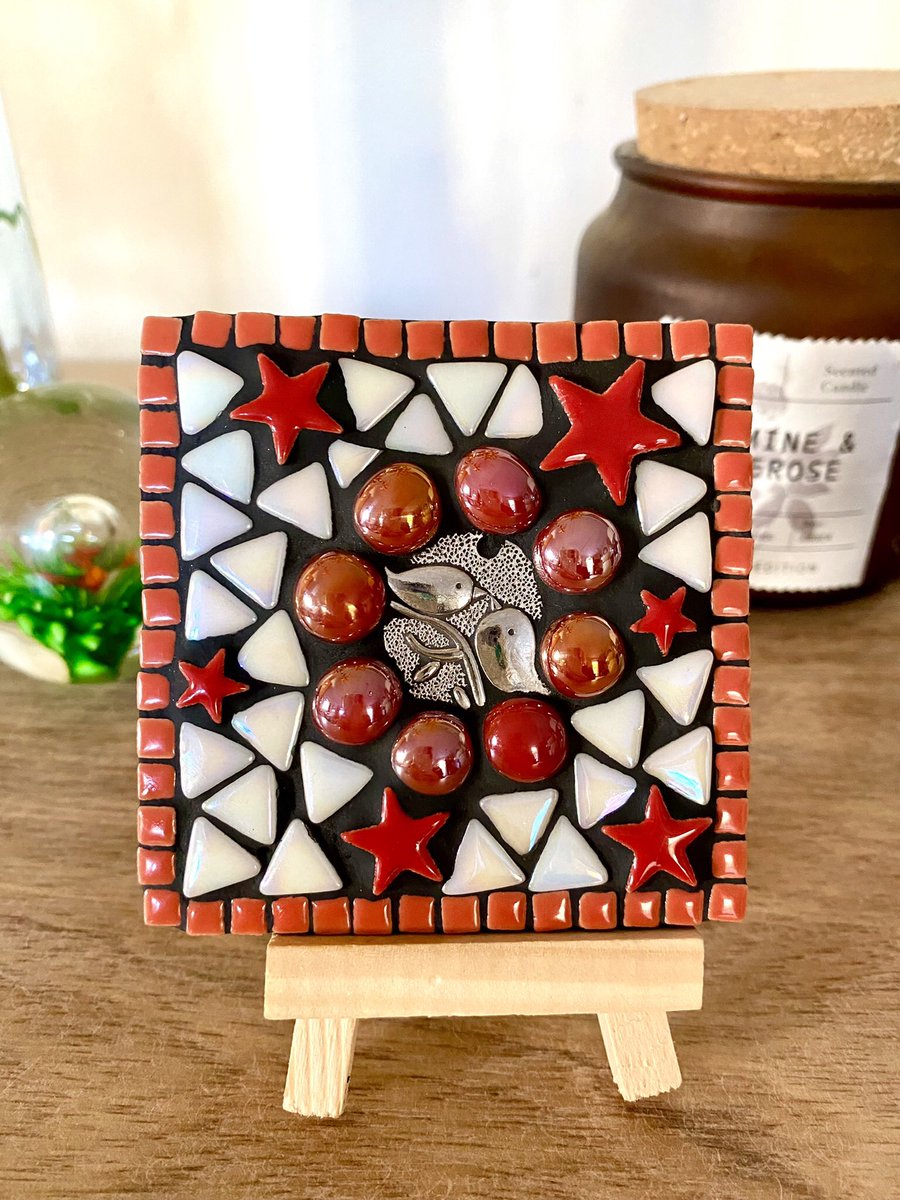 A very good morning #EarlyBiz here I have a mini mosaic with stand which is perfect for a shelf or windowsill that needs a pop of colour #MHHSBD etsy.com/uk/shop/Mosaic…