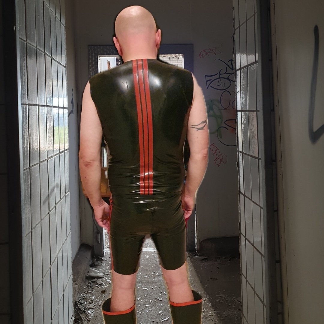 Lthbear's tweet image. 