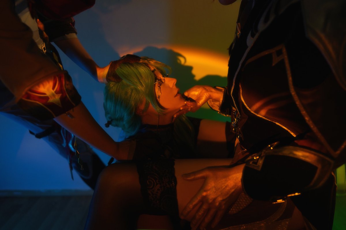 Jade_Poison's tweet photo. 🧡💙💚 #zhongchizhuweek @ZCBweek
°
Day4 - Lingerie
°
#Zhongli - @lead_dragon_ 🔶
#Tartaglia - @milana_tepesh 💦
#Baizhu - @Jade_Poison 🐍
photo - @trbrm_ 📸 https://t.co/T1qTA0Fx7p