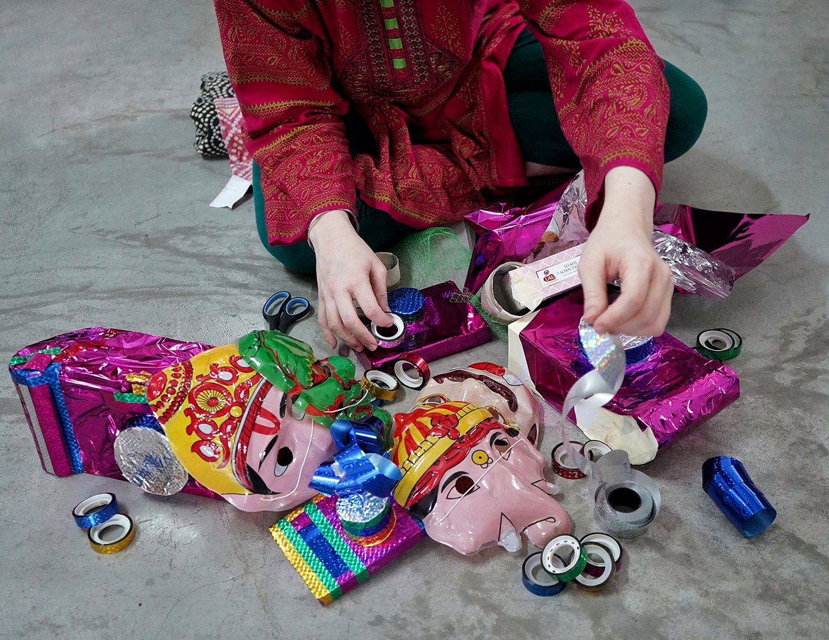 AustriainIndia's tweet photo. Continuing our postings on ๐ฆ๐น #artistinresidence in Varanasi, Magdalena Heller, catch a glimpse of her #researchphase ๐ธ๐๏ธand artwork preparation through pictures below.
The artist shares her experience at the Kriti Gallery and in #Varanasi in her own words - see first picture!โ๏ธ https://t.co/bBXKQpzZQs