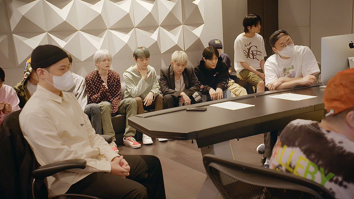 aticalling's tweet image. #TREASURE #트레저 #DOCUMENTARY_FILM #HELLOeverywhere