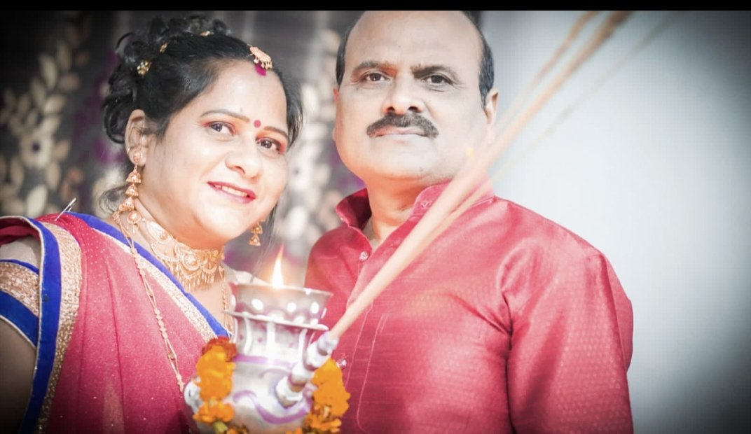 reetuprakash's tweet photo. Warm wishes to all the women fasting on this auspicious day of Karwa Chauth! May all your hopes and dreams come true.
Happy #KarwaChauth2022
#करवाचौथ_की_हार्दिक_शुभकामनाएं! https://t.co/4UopodeH4n