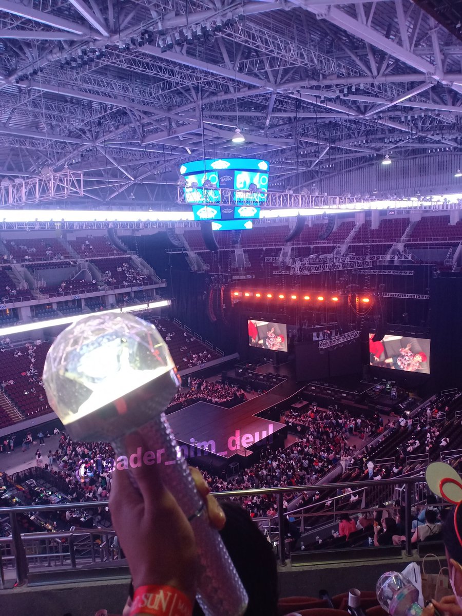 _foxMD's tweet photo. "I'm the place you can come to,
You're the place I can go to." 
- Seventeen, Home 💎 https://t.co/83GqlAbesz