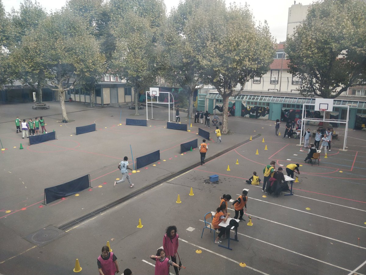 Journée du district Chaumont @UNSS_Paris mercredi 12/10  au <a href="/ClgGRouault/">Collège Georges Rouault</a> sur le thème de la découverte de l' #Arcathlon. Moments de partages, de plaisirs et de formation autour de la pratique sportive des élèves.<a href="/LamriRafic/">Rafic Lamri</a>
@yvankovacic <a href="/JuliePoinsot/">Julie Poinsot</a> <a href="/EtienneBarraux/">Etienne BARRAUX</a>