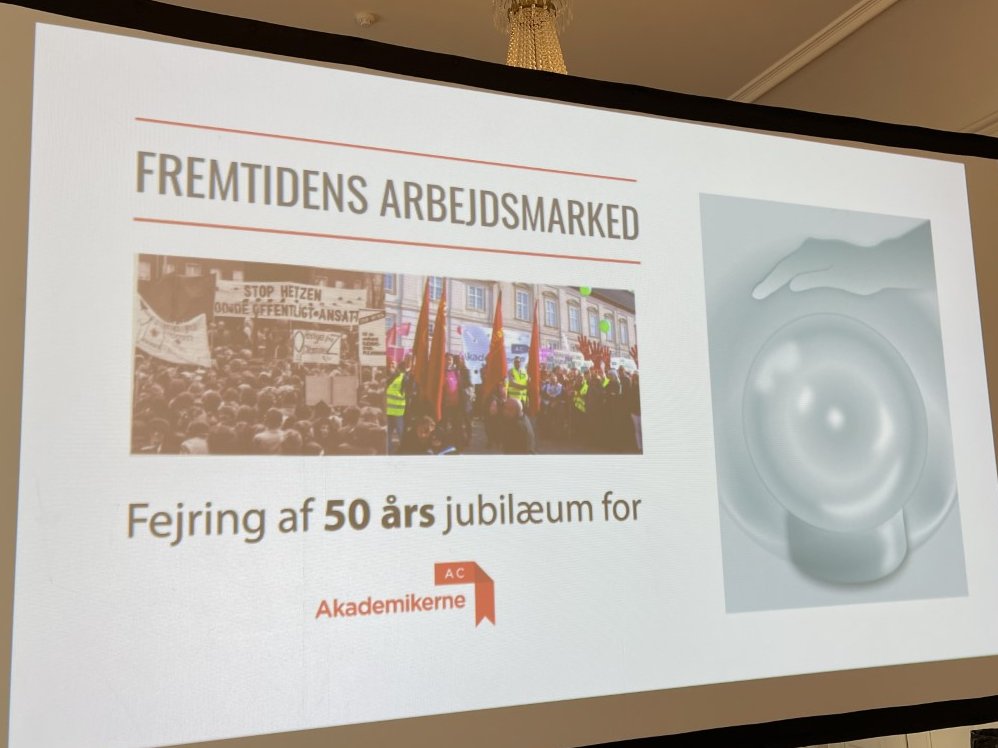 Akademikerne (@acakademikerne) on Twitter photo Nogle dage er bare større end andre. Sådan er det med denne. Vi fejrer vores 50 års jubilæum på <a href="/ACakademikerne/">Akademikerne</a> udviklingskonference, hvor vi skuer tilbage og ikke mindst kigger frem mod de kommende mange års udfordringer og opgaver for den akademiske fagbevægelse🎉🙌🇩🇰 #dkpol Nogle dage er bare større end andre. Sådan er det med denne. Vi fejrer vores 50 års jubilæum på <a href="/ACakademikerne/">Akademikerne</a> udviklingskonference, hvor vi skuer tilbage og ikke mindst kigger frem mod de kommende mange års udfordringer og opgaver for den akademiske fagbevægelse🎉🙌🇩🇰 #dkpol