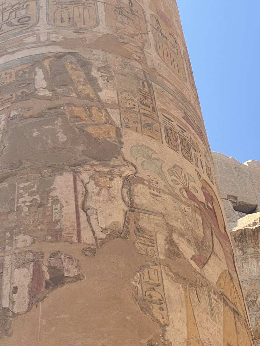 Some interesting anatomical details at Karnak