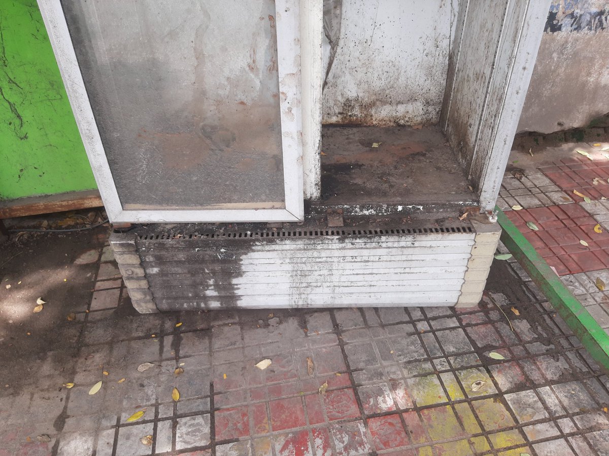 rahul90304's tweet photo. Food storage freezer initiative by ghmc, kindly remove this as its not maintained cause hindrance,city looks ugly location fever hospital nallakunta opp gurmeet wines.they are many in city which are of no use or maintained  @CommissionrGHMC @GHMCOnline https://t.co/N8mxxgVxLw