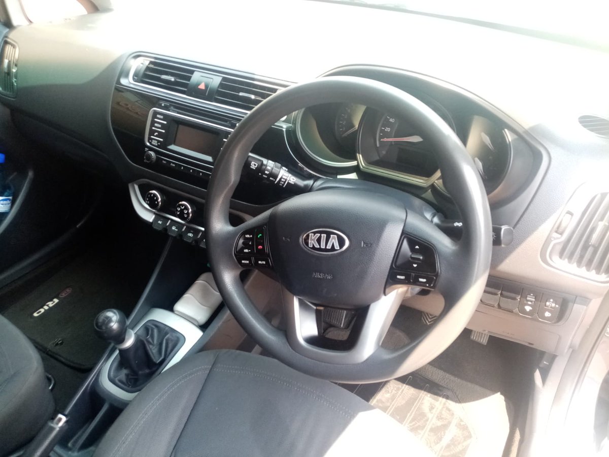 LifeAdex's tweet image. 2016 Kia Rio 1.2 Engine km 82000 Manual Petrol Power window Radio CD fm airbags plc call this number 0726531410 or 0629164359 my address is No 650 louis botha avenue bramley jhb finance blacklisted and Rent to own