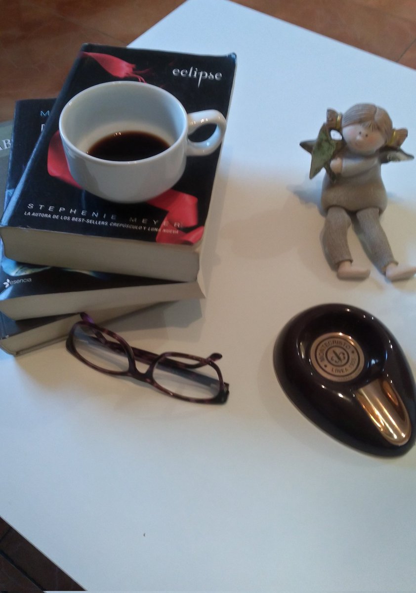 Mayre_1979's tweet photo. @GuardiansAgency 
Hola a todos!👋un  buen café ☕ en la mañana para generar buenas ideas durante el dia!! #equipo238 https://t.co/Hu03Pb0EOu