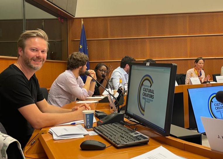 CultCreatorsEU's tweet photo. Had a really interesting #CCFG Roundtable on the Status of the Artist yesterday afternoon with representatives from the Cultural & Creative Sectors, from @EUCouncil & @EU_Commission and our @CultCreatorsEU members. Informally discussed many issues important to #CulturalCreators. https://t.co/cyDkZW0efE