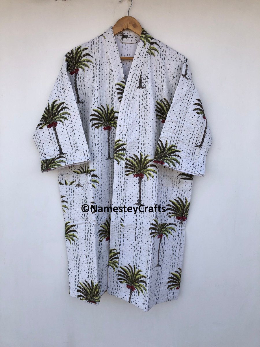 NamesteyCrafts's tweet image. #kanthajacket #cottonkanthajacket #kanthakimono #kantharobe #indianjacket #winterjacket #handmadejacket #kimonocardigan #coat 
etsy.com/in-en/Namestey…