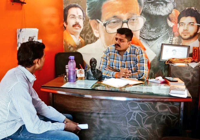 AdvPankajGore's tweet photo. धुळे-: प्रश्न तुमचे उत्तर शिवसेना....🚩🔥🏹🐅 (शिवसेना कार्यालय भगवा चौक धुळे)
#उद्धवबाळासाहेबठाकरे #UddhavThackeray #Shivsena #शिवसेना #AadityaThackeray #aapledhule #AdvPankajGore #PG #dhule (1/2) https://t.co/HRILhtpvji