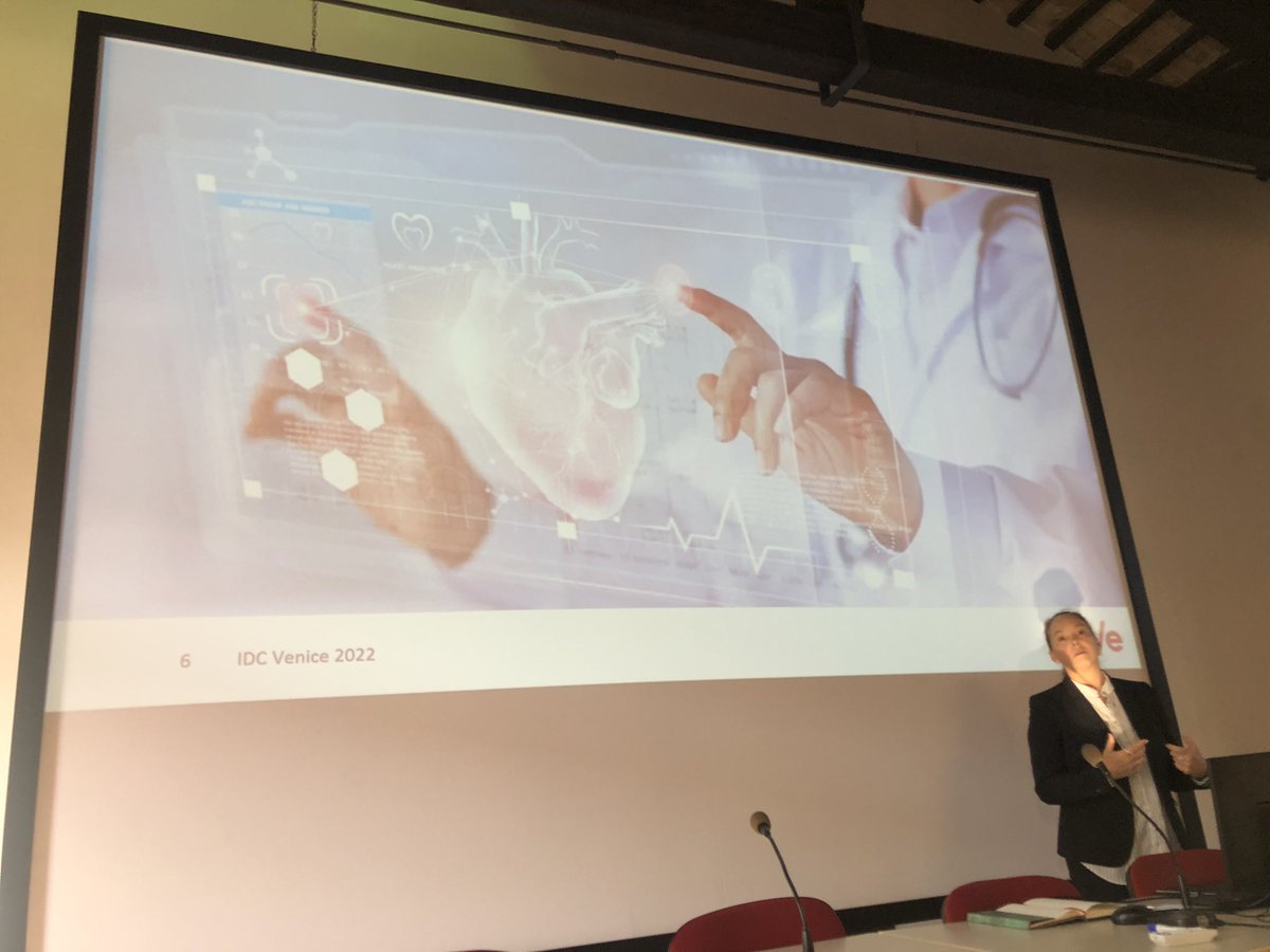 albrechtschmidt's tweet image. Regina Bernhaupt @doc_ux discussing the challenges of introducing new technologies in her open keynote for today at the #idc2022venice - Evaluation Challenges for digital Twins: useful, usable, UX, value based, societal relevant?