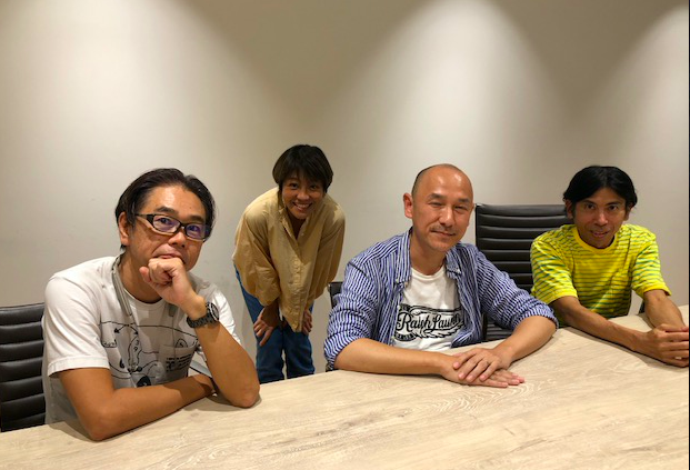 Nicerainbow7's tweet photo. 「ナイスの森」がポーランド映画祭で上映されます!
会場で流すオンラインQ&A録画の為、久しぶりに監督3人が集まりました!!オースミ監督も顔出してくれました。
Five Flavours Asian Film Festival
https://t.co/yRNiwTqixS
#石井克人 #三木俊一郎 #伊志嶺一十 #オースミユーカ https://t.co/duU4dummJ3