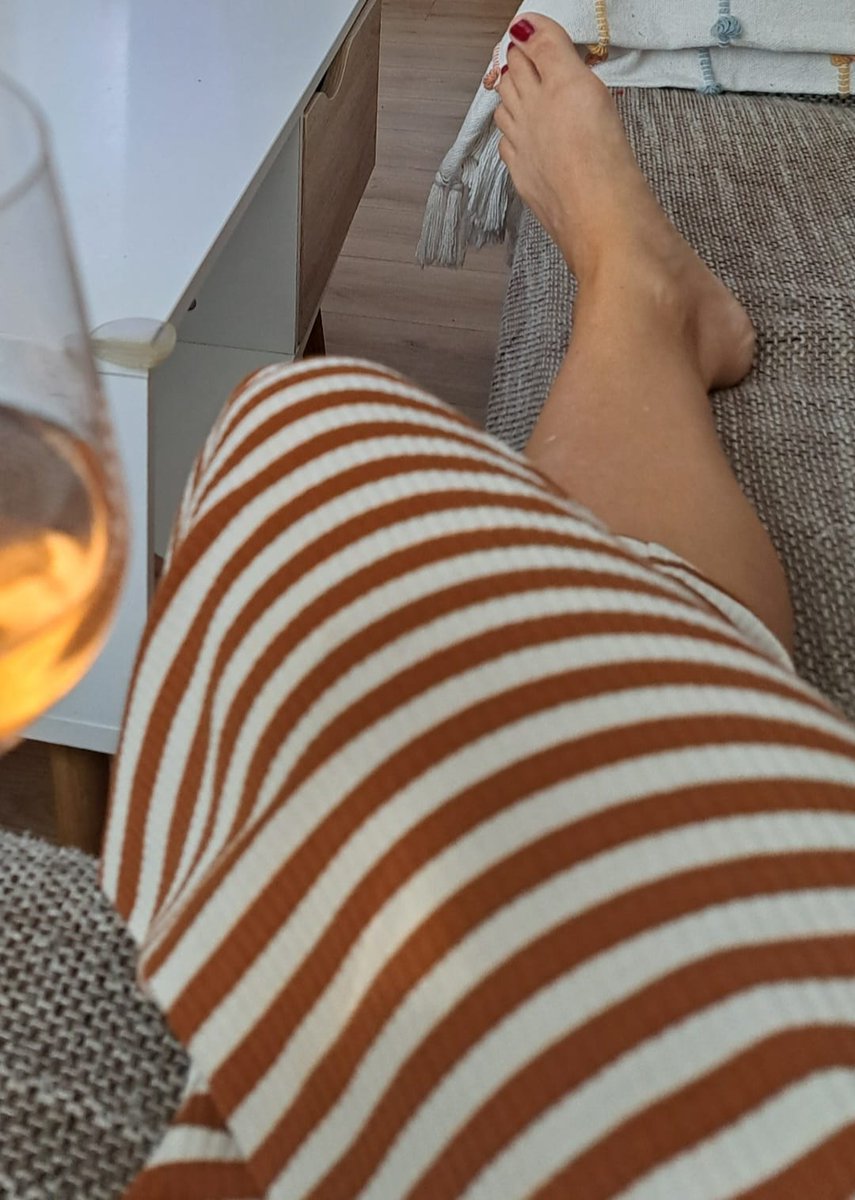 #feetfinder #feetworship #feetfethish #feetfinder #feetpicsforsales #feetfetiche #feetpicbuyer #FeetAddicted #footmassage #footkink #feetِ