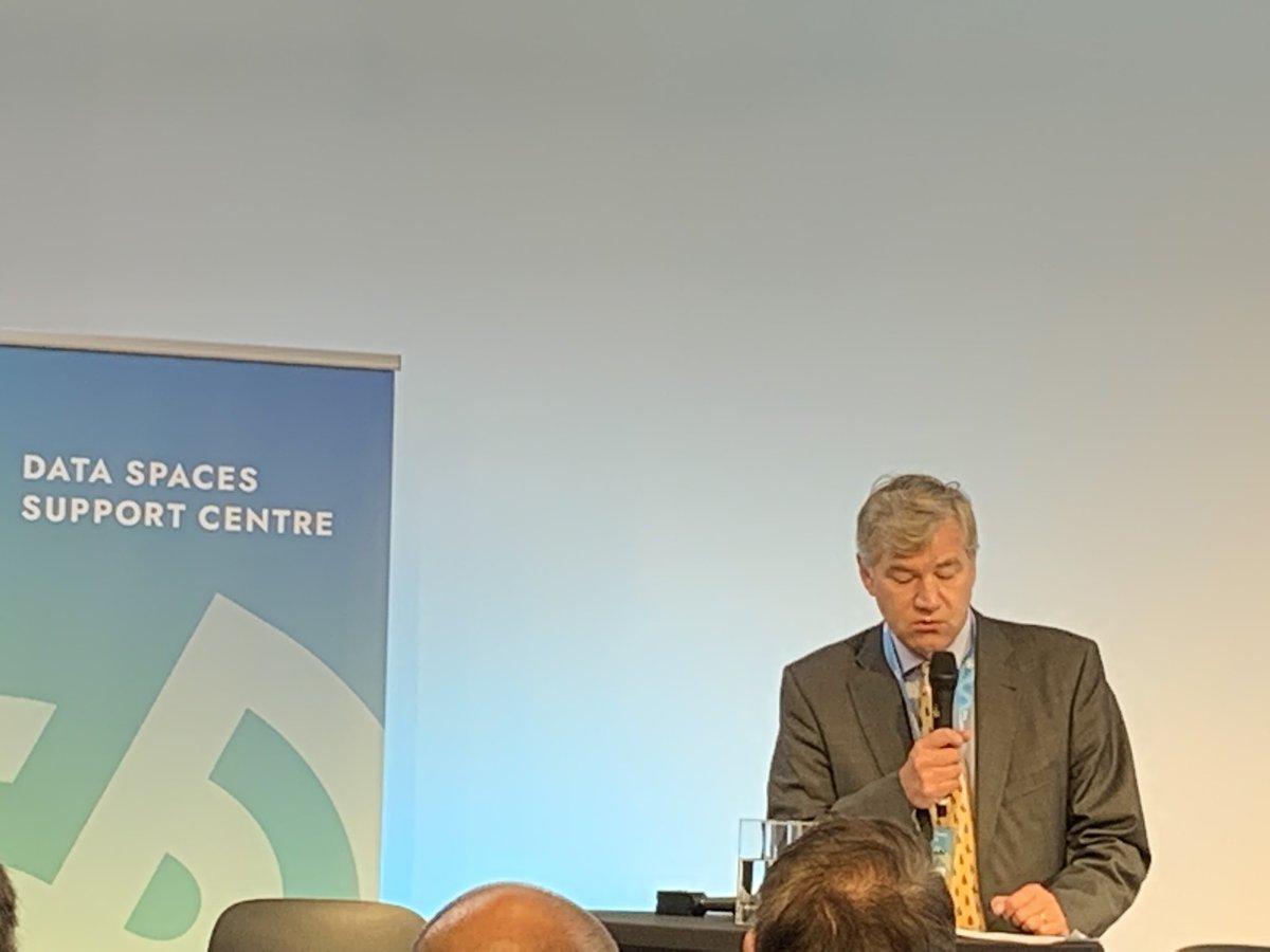 Marja_P's tweet photo. ”We should look at #DataSpaces in a holistic way.” ”Data Spaces Support Centre will help us to make right choices.” - Yvo Volman, #DGCNECT @DigitalEU @EU_Commission speaking at the Inauguration Ceremony of the #DSSC Data Spaces Support Centre EU project. #FairDataEconomy https://t.co/MmsTFsxz9e