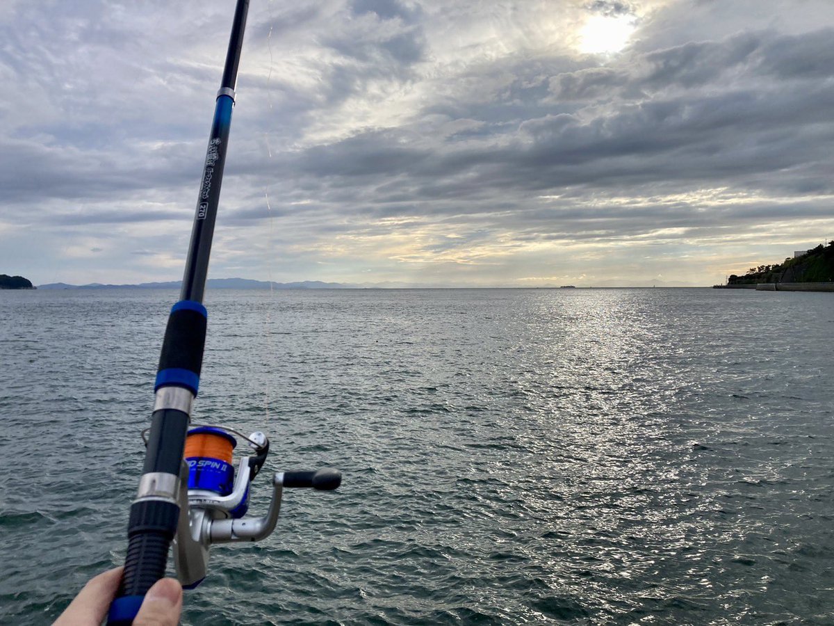 CARICH_official's tweet photo. 先日の連休は釣り旅行に行きましたー!🎣
ゲルクッションのおかげでテトラポットでもくつろぎながら釣りが出来ました笑 晴れの日にやれて良かったー✨
#スタッフプライベートシリーズ
#釣り
#フィッシング
#ゲルクッション
#Hipeee
#CARICH
#アウトドア https://t.co/re3mmY0Nsj