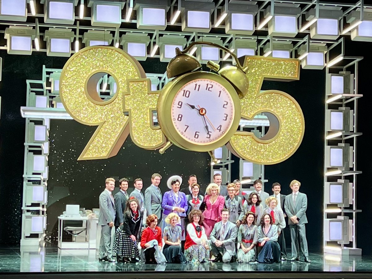 ippublicity's tweet photo. #Chookas to the glorious cast &amp; crew of Dolly Parton’s 9 TO 5 for tonight’s opening night in Adelaide ✨⏰
What a way to make a living!
@DollyParton @9to5AU @AdelaideFesCent 
#9to5AU #9to5 #9to5Musical #9to5MusicalAU #DollyParton #Working9to5 #Comedy #Musical #MusicalTheatre https://t.co/8zLGnH6jD8