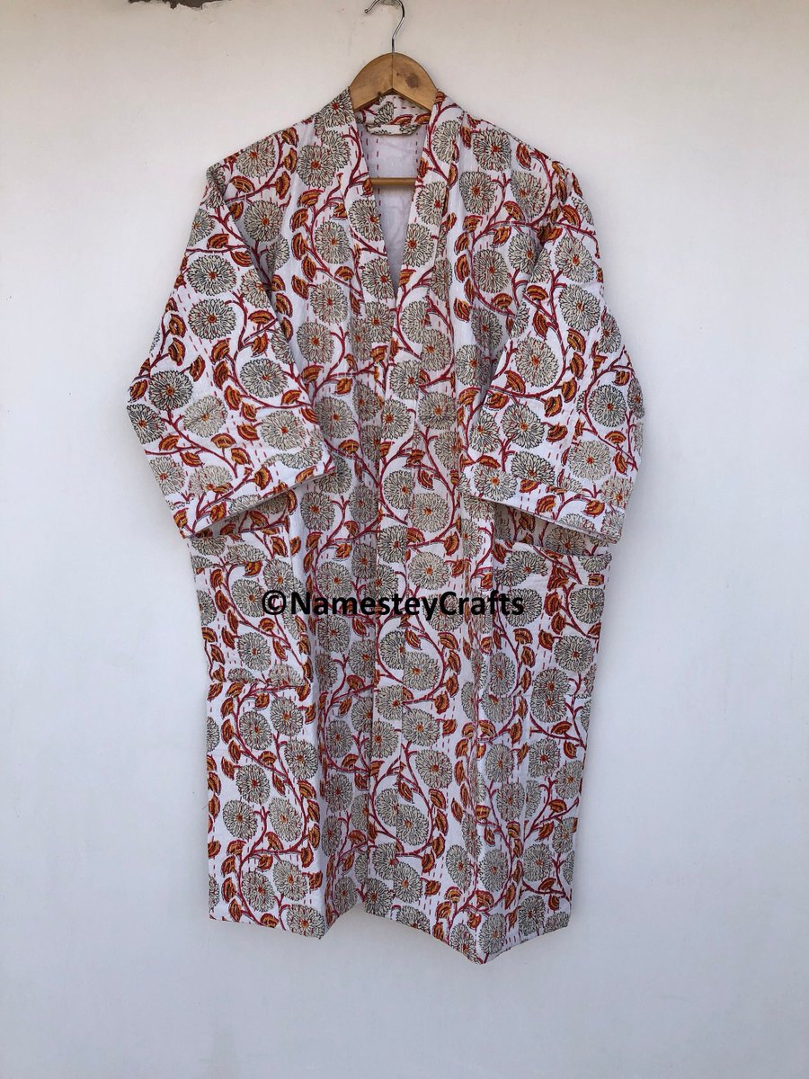 NamesteyCrafts's tweet image. #jacket #kanthajacket #kanthakimono #kantharobe #womanjacket #indianjacket #indianjacket #cottonjacket #bathrobe #handmadejacket 
etsy.com/in-en/Namestey…