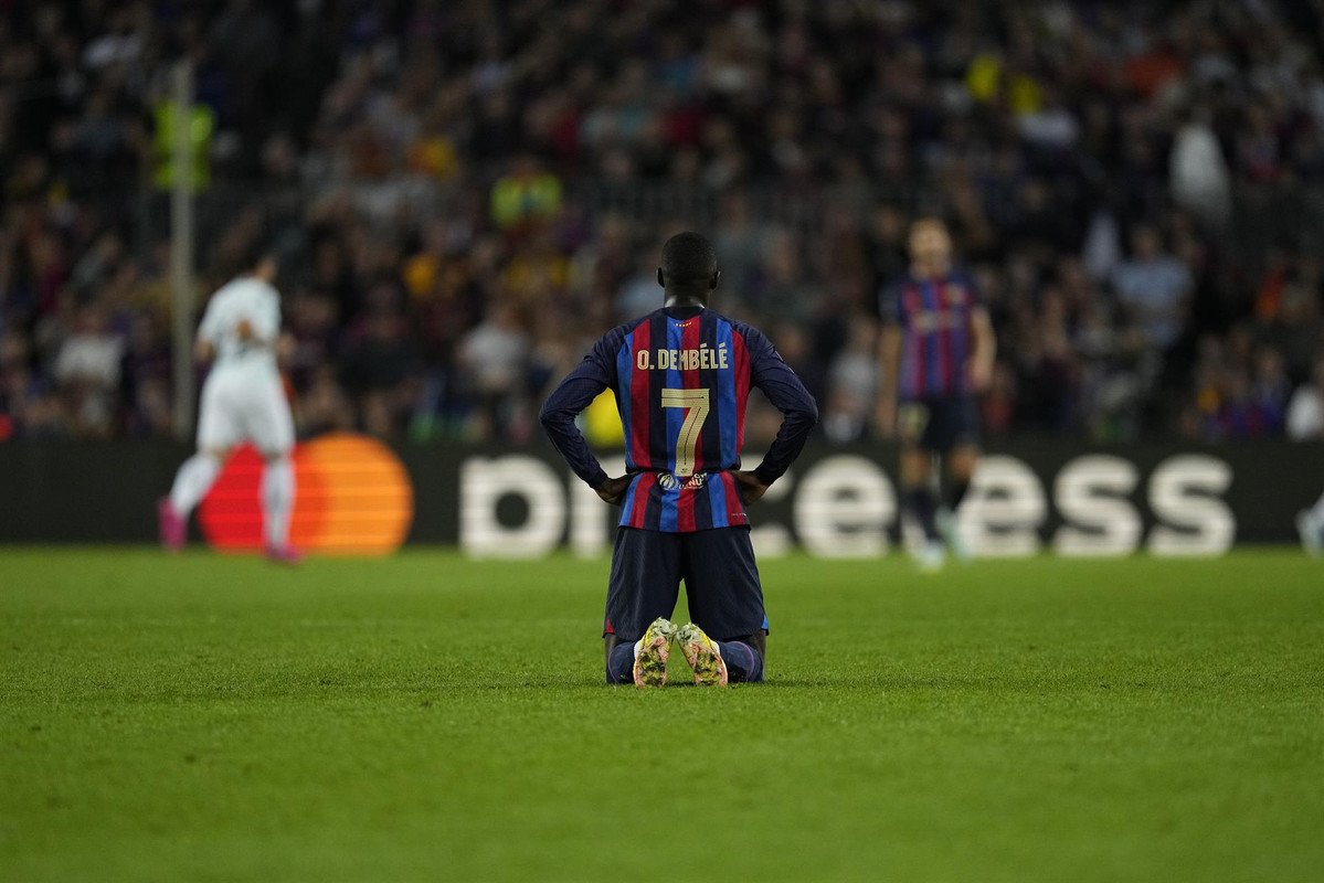 ▪️El Barcelona
▪️La Juventus
▪️El Sevilla
▪️El Manchester United de Cristiano
▪️La Roma de Mourinho
▪️El Arsenal líder de la Premier

Pues se nos puede quedar una Europa League bastante guapa