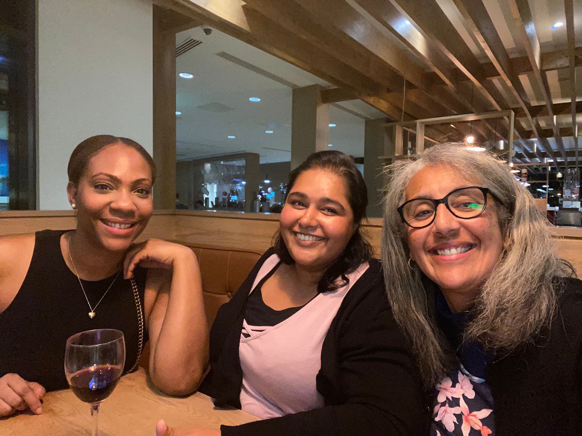 Michelleleemw's tweet photo. Arrived in Nottingham for the HPN conference and finally got to meet some Shuri fellows and fellow midwives in the flesh 🥰🥂@NetworkShuri  @coralierogers @fozia_mussa #shurinetwork #shurifellows https://t.co/NgateyP8AE
