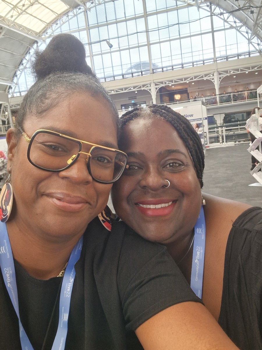 ShantelThomas77's tweet photo. "My mission in life is not merely to survive, but to thrive; and to do so with passion, compassion, humor and style." Maya Angelou
We are Inpirational Black Women and Together we are Stronger @NimalJude @MillieKerr17 @AntoniaOgun
#CCLive22 #25yearsofCCLive
#BHM2022
#AntiRacism https://t.co/FSsLZY1I1J