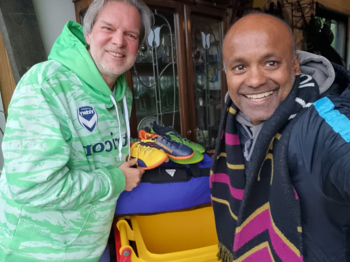 HaileyburyFC's tweet photo. Thanks @HaileyburyFC community for your donation of a big bag full of football gear and boots to @RMFAus. The gear is off to PNG and Ghana to help those that are less fortunate. https://t.co/soFkWoBkp6
