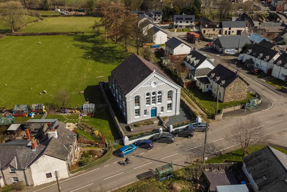 Mae Canolfan Busnes Capel Hermon yn Llandrillo yn cynnig cyfle gwych i wella eich sgiliau Cymorth Cyntaf! 

Mae'r cwrs 1 diwrnod yn agored i aelodau Cowork Local a gynhelir ar 27 a 28 Hydref.

Cysylltwch ow.ly/Ocw650L7QYg i gofrestru eich hun neu eich tîm.