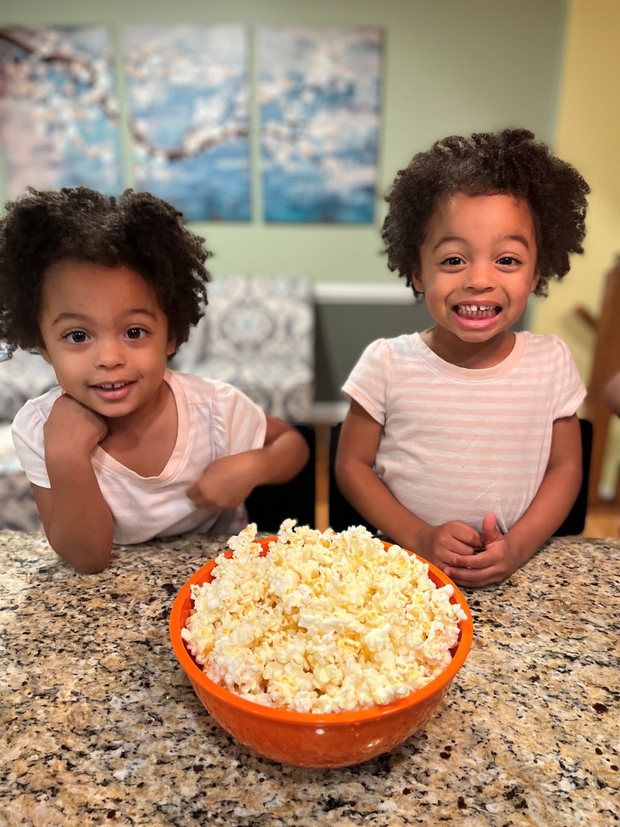 ColumbiaAcadMD's tweet photo. Monday was a beautiful day for a visit to Sharp's Farm! Our Kendall Ridge preschoolers enjoyed feeding the goats and cow, picking #pumpkins, going on a #hayride, and learning how popcorn is grown and processed. 
#fieldtrip #popcorn #prek #k12 #teachers #education #hocomd https://t.co/YMvnkYoL9B