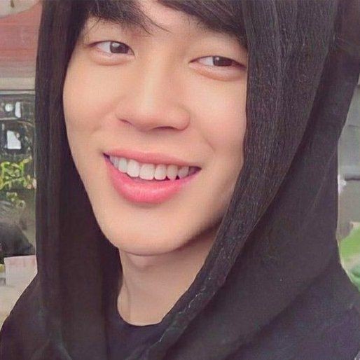 Fernand88090000's tweet photo. HAPPY BIRTHDAY JIMIN 🐥 #JIMINDAY #HappyJiminDay #BTSJIMIN  생일 지미, 사랑하는 사람과 함께 보내십시오. ,건강을 돌보고 식사를 건너 뛰지 않기를 바랍니다, 당신은 훌륭한 일을하고 있습니다. 당신을 많이 사랑해요.
I LOVE YOU 💜 #jiminbirthday  #ILOVEYOUJIMIN  #JiminDay2022 https://t.co/yflk99G4vH