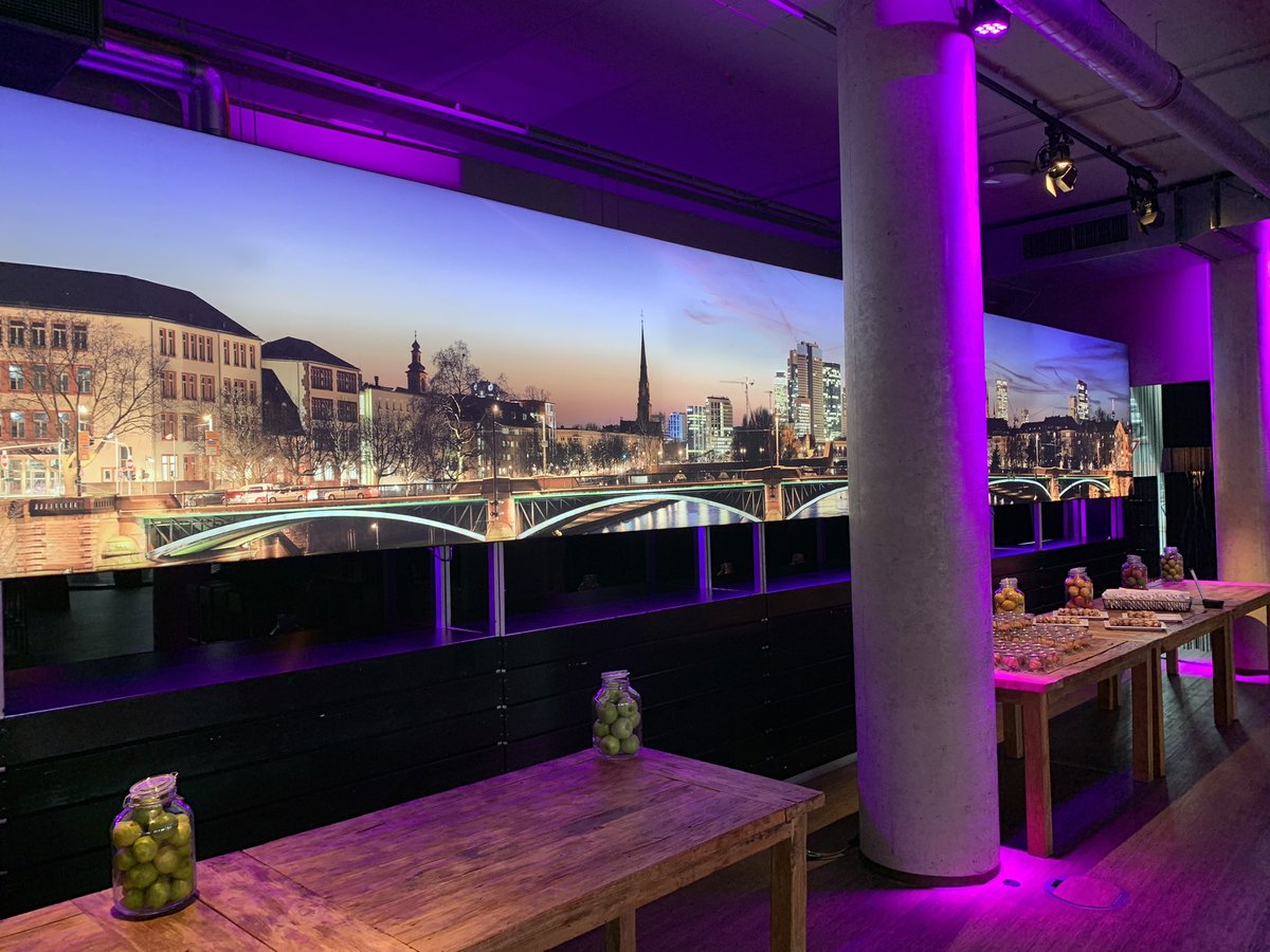 a_coolick's tweet photo. Cooles Event #experian4banks in Top Location- hier früher selbst eigene Veranstaltungen super erlebt- mit @RivertyCom @Experian #dataintelligence #banking https://t.co/L9ob3WyJsK