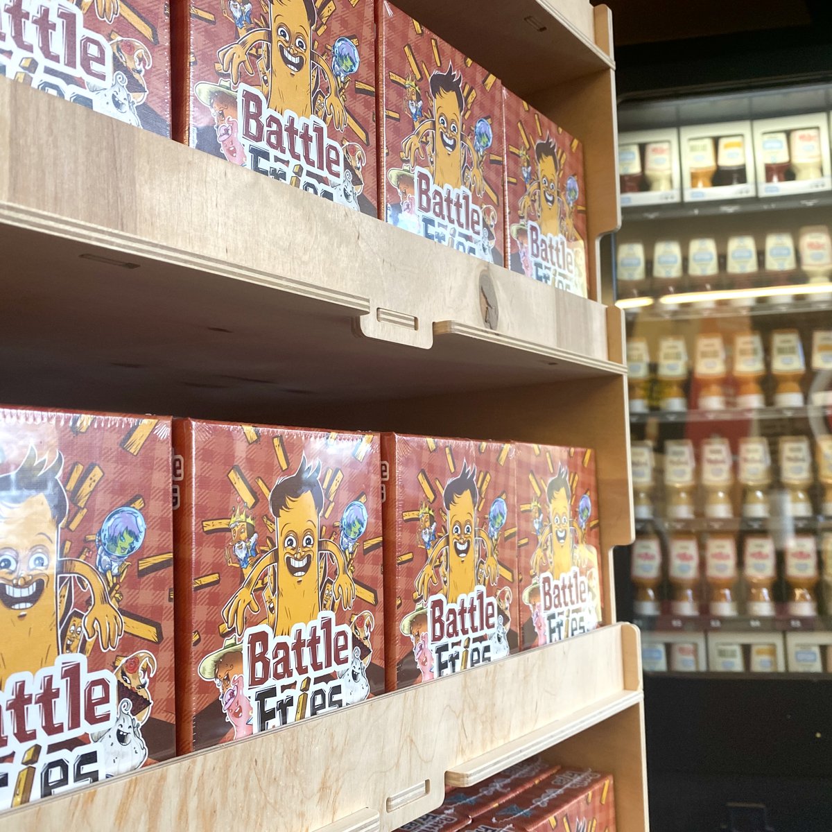 BrusselsKetjep's tweet photo. Play with Food! Battle Fries, the new game available on the eshop ft. @BYRgamesBE 

👉 https://t.co/1280WaMGWU 

#battlefries #byrgames #frites #frenchfries #j2s #game #sauce #saus https://t.co/FoRnhXahxn
