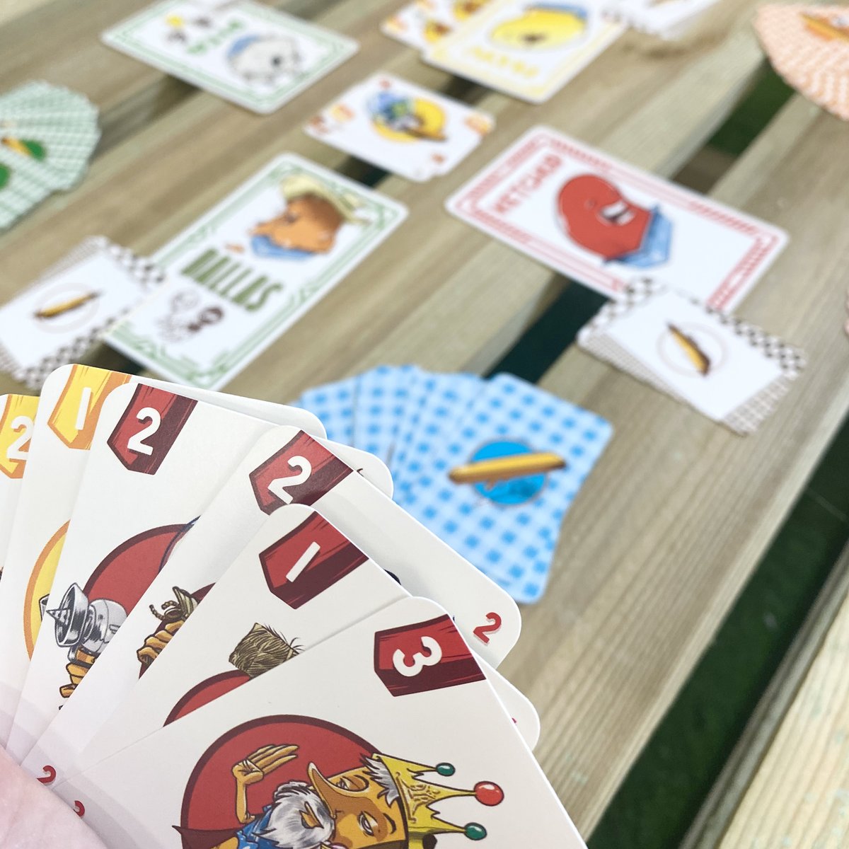 Play with Food! Battle Fries, the new game available on the eshop ft. <a href="/BYRgamesBE/">BYR Games</a> 

👉 brusselsketjep.com/shop/battle-fr… 

#battlefries #byrgames #frites #frenchfries #j2s #game #sauce #saus