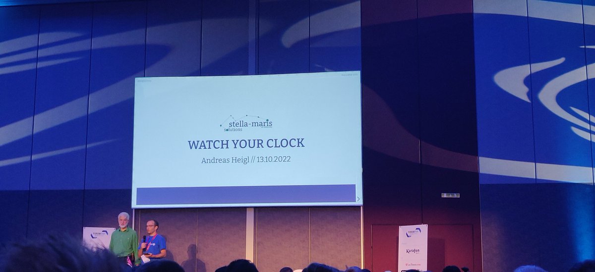_pcarlier's tweet photo. C'est la reprise au #ForumPHP avec une histoire d'horloge 🕜 https://t.co/W7ng480DcH