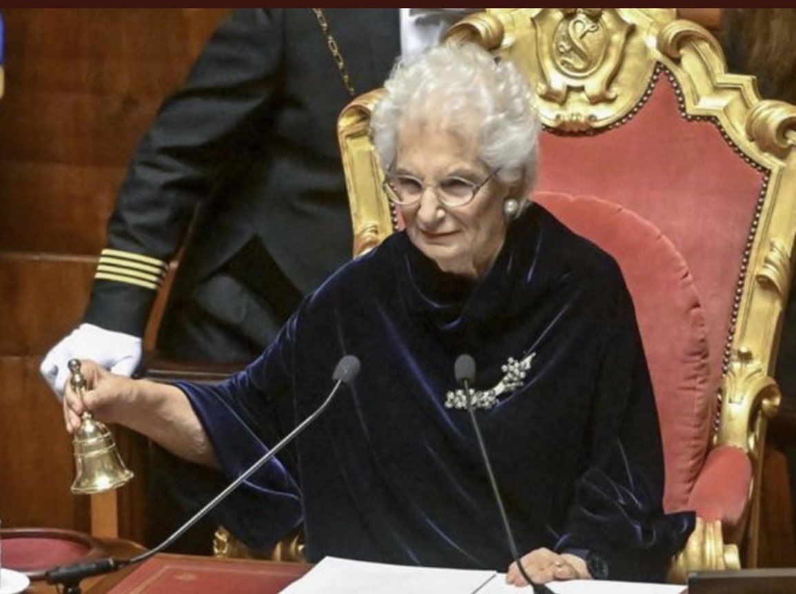 It’s beyond jarring to watch holocaust survivor #LilianaSegre (a victim of Mussolini's race laws) hand over the Presidency of Italy’s Senate to Benito La Russa, a man who brags that we are all the heirs to Mussolini, gives the fascist salute, & collects fascist memorabilia.