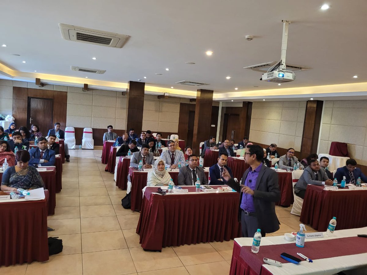 NCGG_GoI's tweet photo. (2/4) Shri Sumanta Sharma, State PPP Expert &amp; Nodal Officer, Government of Uttarakhand explained the concepts &amp; structure, various case studies &amp; road blocks in design of projects &amp; need analysis process &amp; how governments can finance infrastructure projects. https://t.co/wLIIVDnGFI