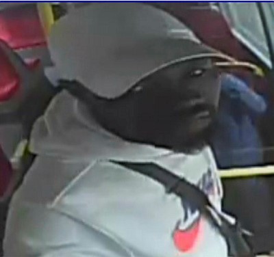 MPSHillingdon's tweet image. CAN YOU NAME HIM? Police are keen to identify and speak with a man concerning two incidents of sexual exposure aboard buses in Hayes and Ealing?

Please call 101 or Tweet @MetCC quoting reference: 3483/22JUL or visit Crimestoppers-uk.org