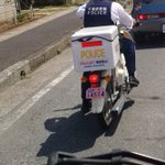衝撃!千葉県警官がバイクに乗るときヘルメットをかぶってないってよ‼
