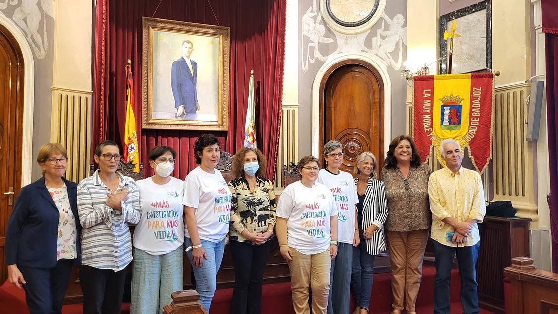 CsBadajoz's tweet photo. Hoy nuestra concejala #HitosMogena ha participado en el acto institucional con motivo del #DíaMundialdeCáncerdeMamaMetastásico organizado por @CMMetastasico.

El cáncer de mama metastásico es actualmente una enfermedad incurable cuya supervivencia oscila entre los 4-5 años. https://t.co/XbN0fGtzhD