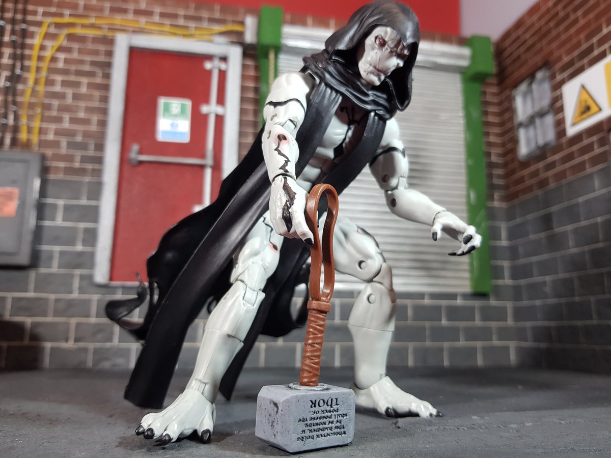 ragen09's tweet photo. Unworthy !!! Marvel Legends Gorr the God Butcher ! #MarvelLegends #thor #godbutcher #gorr #figures #mcu https://t.co/xgxi9hdhTf
