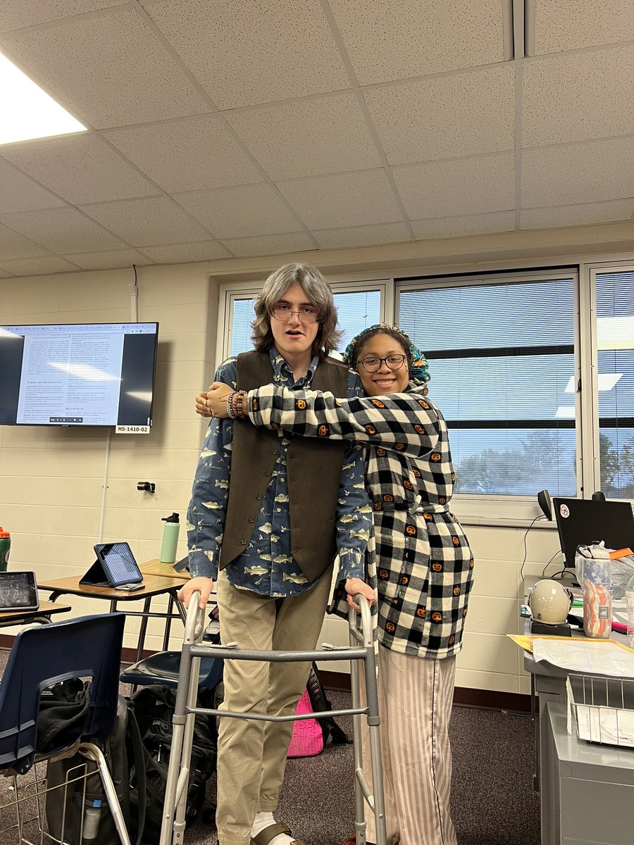 SENIOR CITIZENS!! <a href="/PTownStuCo/">PHS Student Council</a>