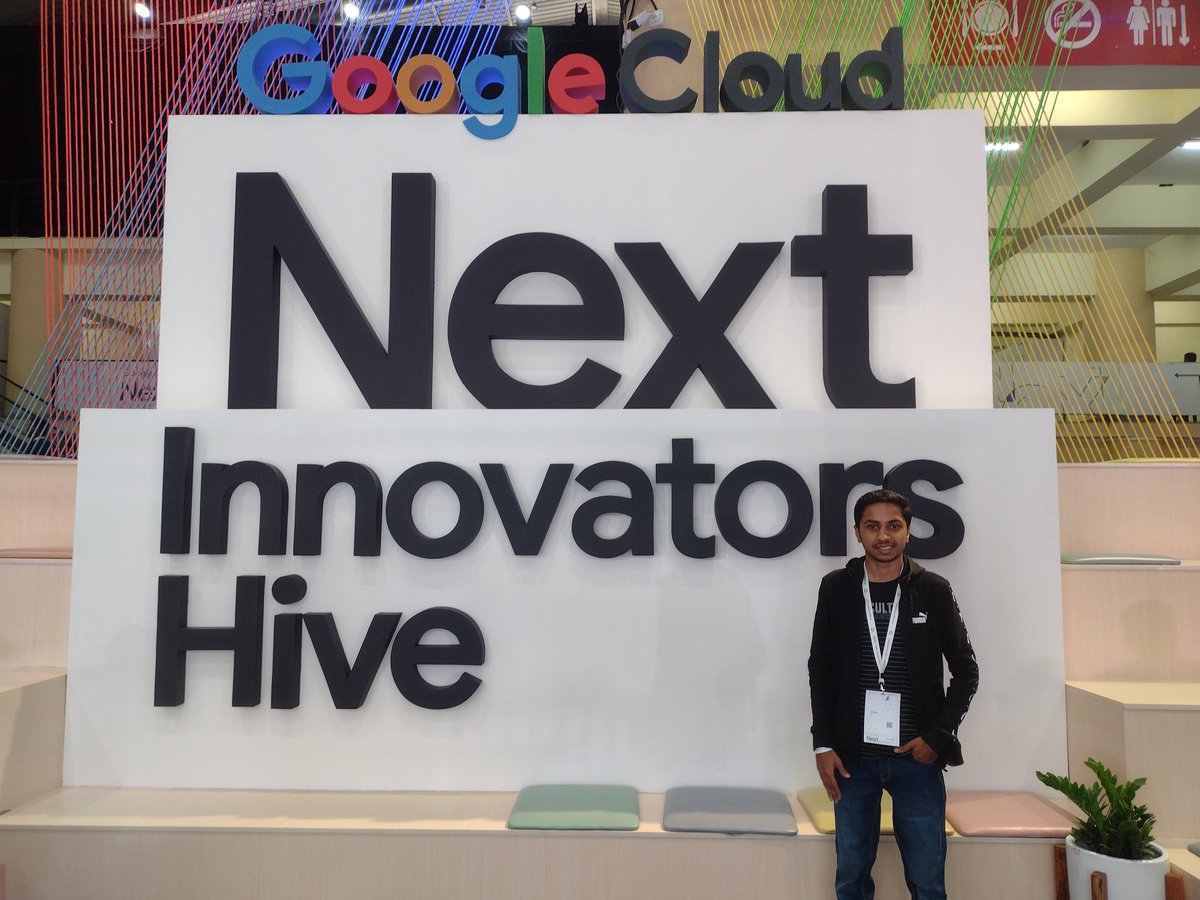 RakshithBN4's tweet photo. Fantastic energy! Meeting other leads to attending keynotes🎉🧠. 
#GoogleCloudNext #InnovatorsHive #googlecloud #gdscindia #gdsc #gdsckssem https://t.co/IKjW5FG4wP
