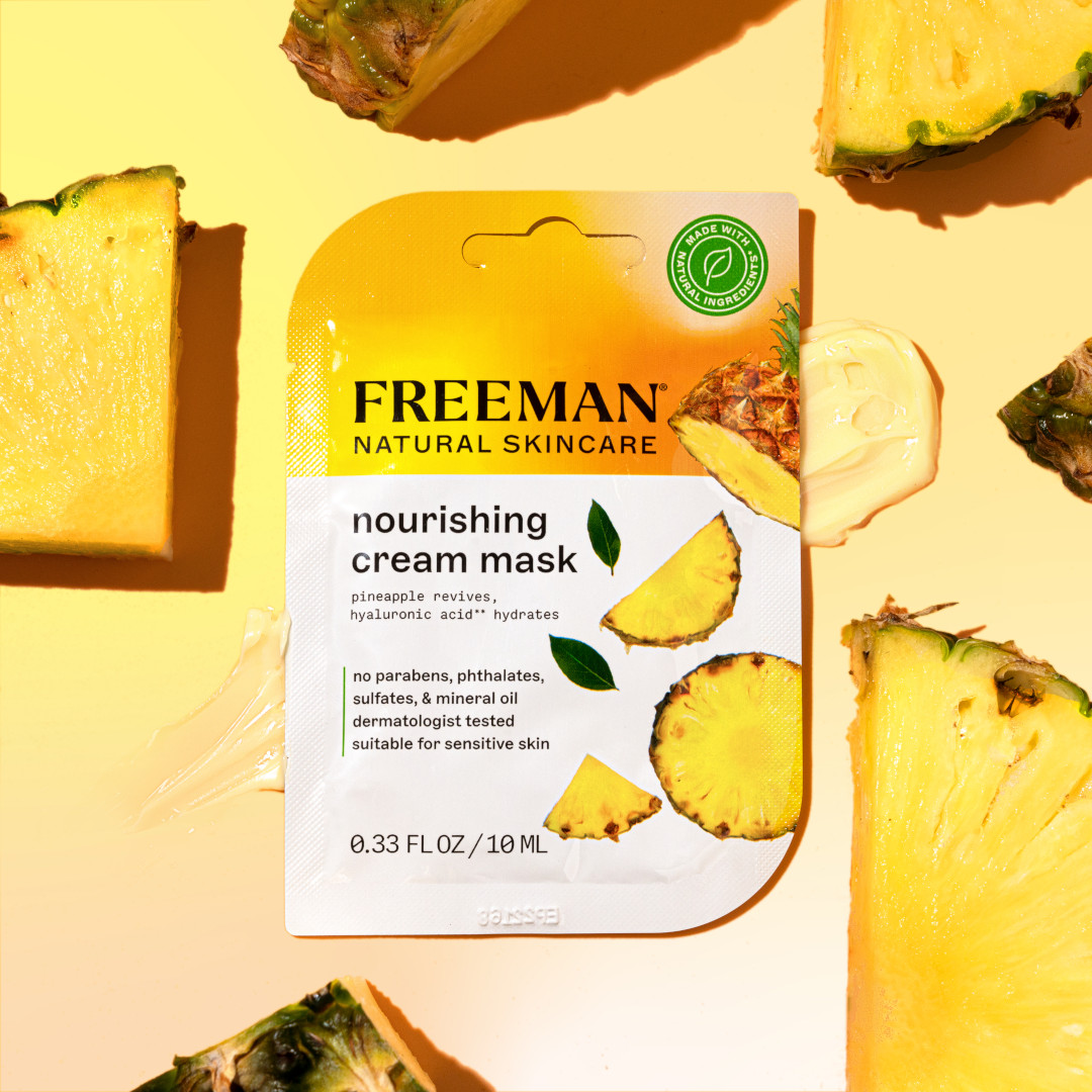 Your post summer glow will thank you! The Vitamin C in pineapple acts as a gentle natural exfoliant and helps to treat acne, sun damage, and uneven skin tone🍍 

Available <a href="/Walmart/">Walmart</a>