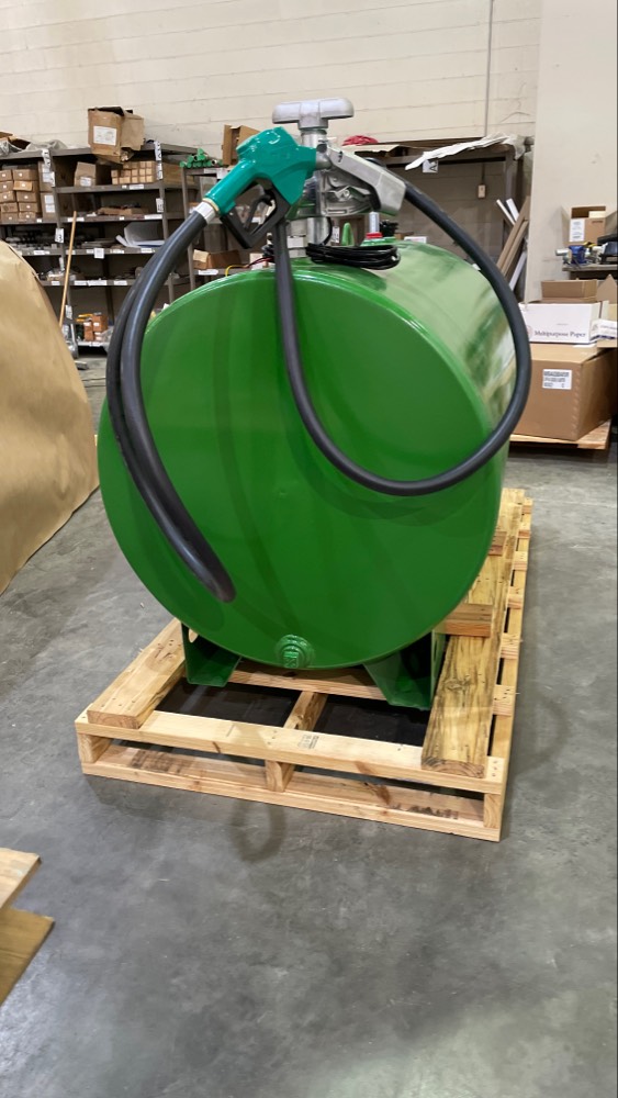 NewberryTanks's tweet photo. It's #TankThursday! This week lots of farm tanks - skid and bracket, fire pump tanks and others went to Kansas, Texas, Florida, Wisconsin, Ohio, Indiana, Alabama and Tennessee!
#SkidTanks #LubeTanks #FireTanks #FarmTanks #BracketTanks #SteelTanks https://t.co/QvO4qlRwpw
