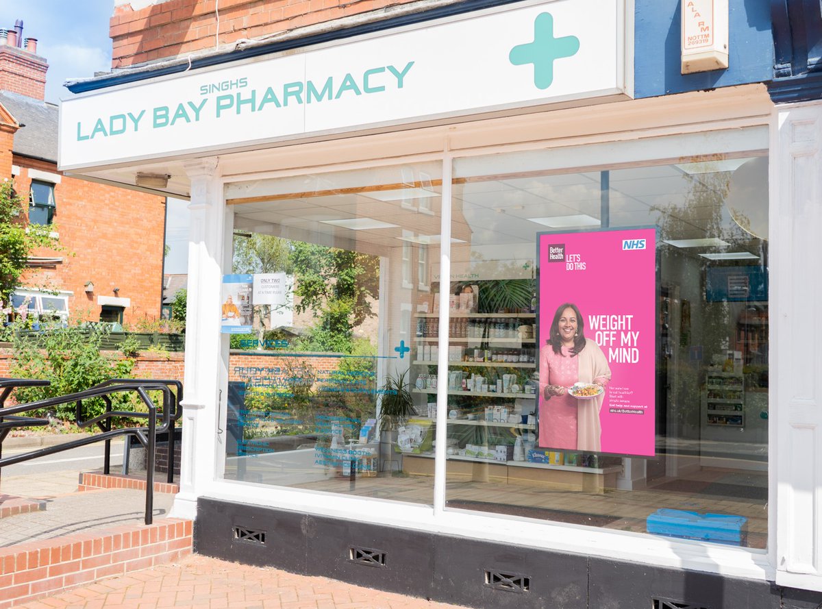 CHS_Pharmacy's tweet image. Cut through the noise on your street - attract more customers with engaging content. 

Our #PharmacyDisplay Solution includes state of the art hardware, 4K technicolour screens and content management software - proven to be eye-catching to even the most passive passer-by.