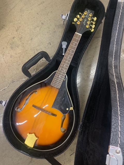 artscancircle's tweet photo. Just a little Thursday appreciation post for this donated beauty!
#ArtsCanCircle #InstrumentDonations #MusicWorkshops #IndigenousYouth https://t.co/spxx5Kfy68