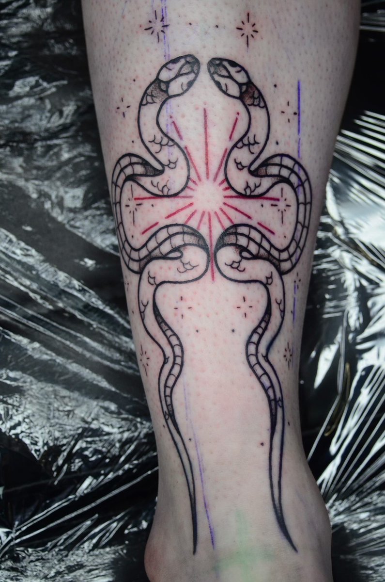 KieranMoore12's tweet photo. Being a basic gay but in love with the new ink #ink #tattoo #snake #gay https://t.co/N1hJmco8Ha