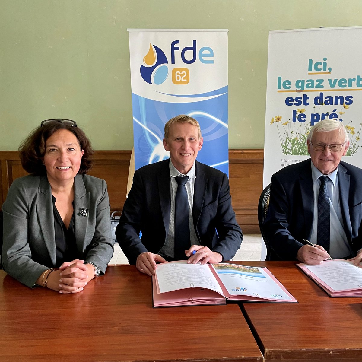 Signature de partenariat entre <a href="/GRDF/">GRDF</a> et la #FDE62 afin de faciliter l’accompagnement des #collectivités sur les #énergies d’avenir dont le #GazVert et la #MobilitéDurable.
#GRDFNO #BioGNV